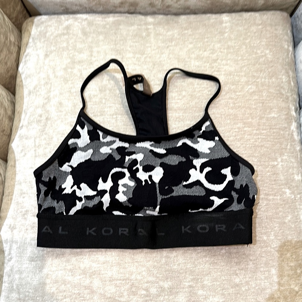 Koral camouflage sports bra size small